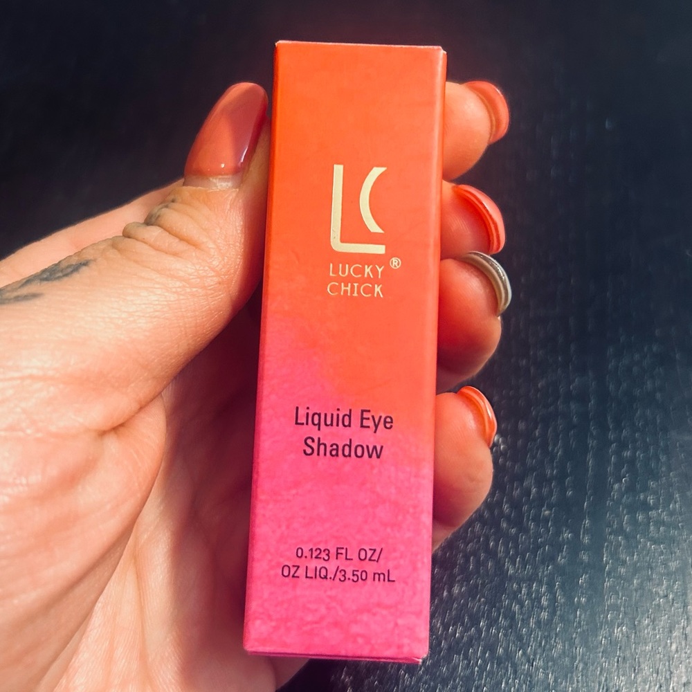Liquid eyeshadow